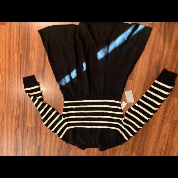 Eliza J Dresses & Skirts - NWT New Eliza J Black White Striped Sweater Dress XL
